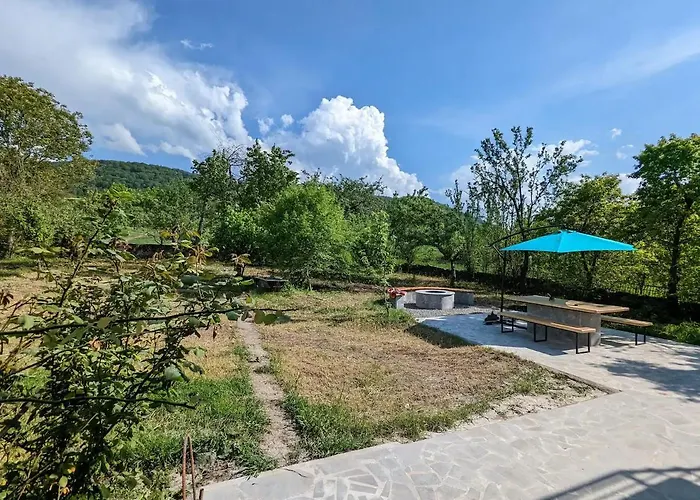 Dsegh Village House